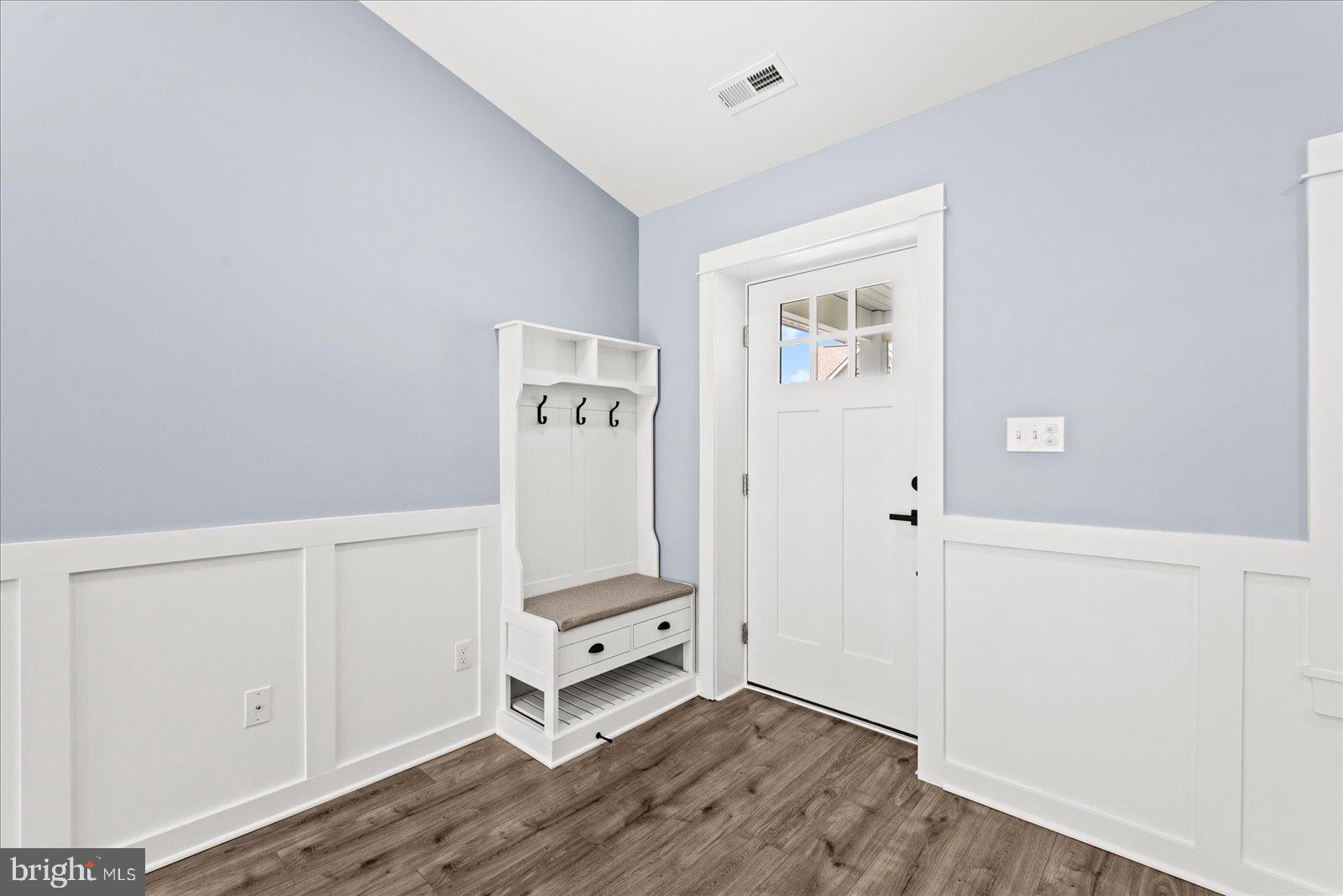 408 Wirt Street Colonial Beach, VA 22443 - Photo 7 of 46 Charming entryway with modern flair.