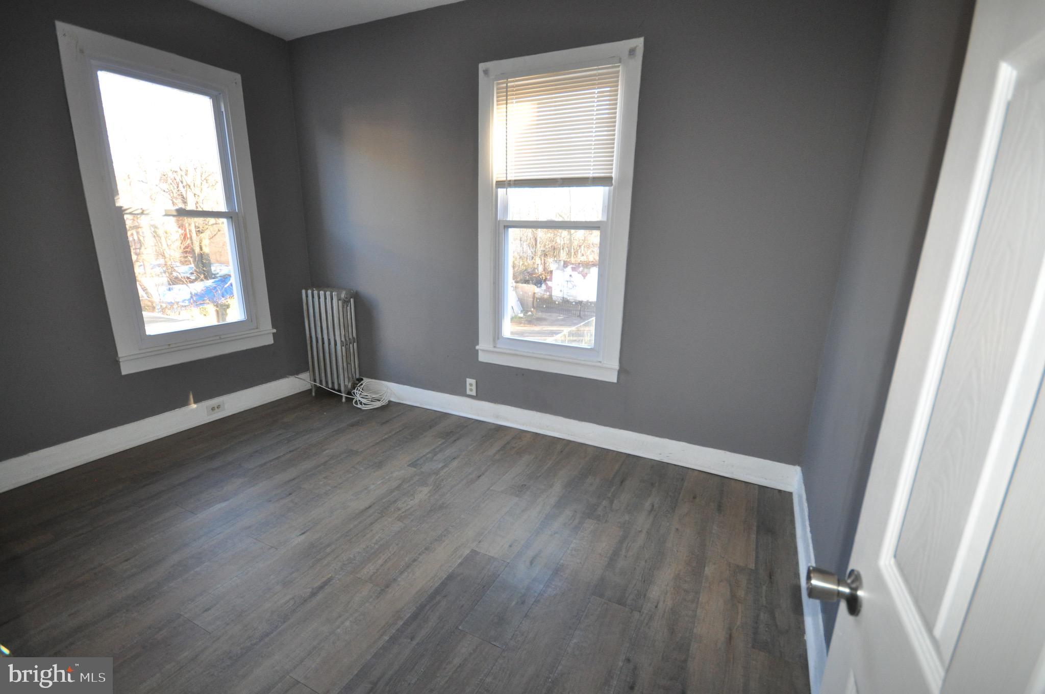 27 Tyler Street Trenton, NJ 08609 - Photo 12 of 27