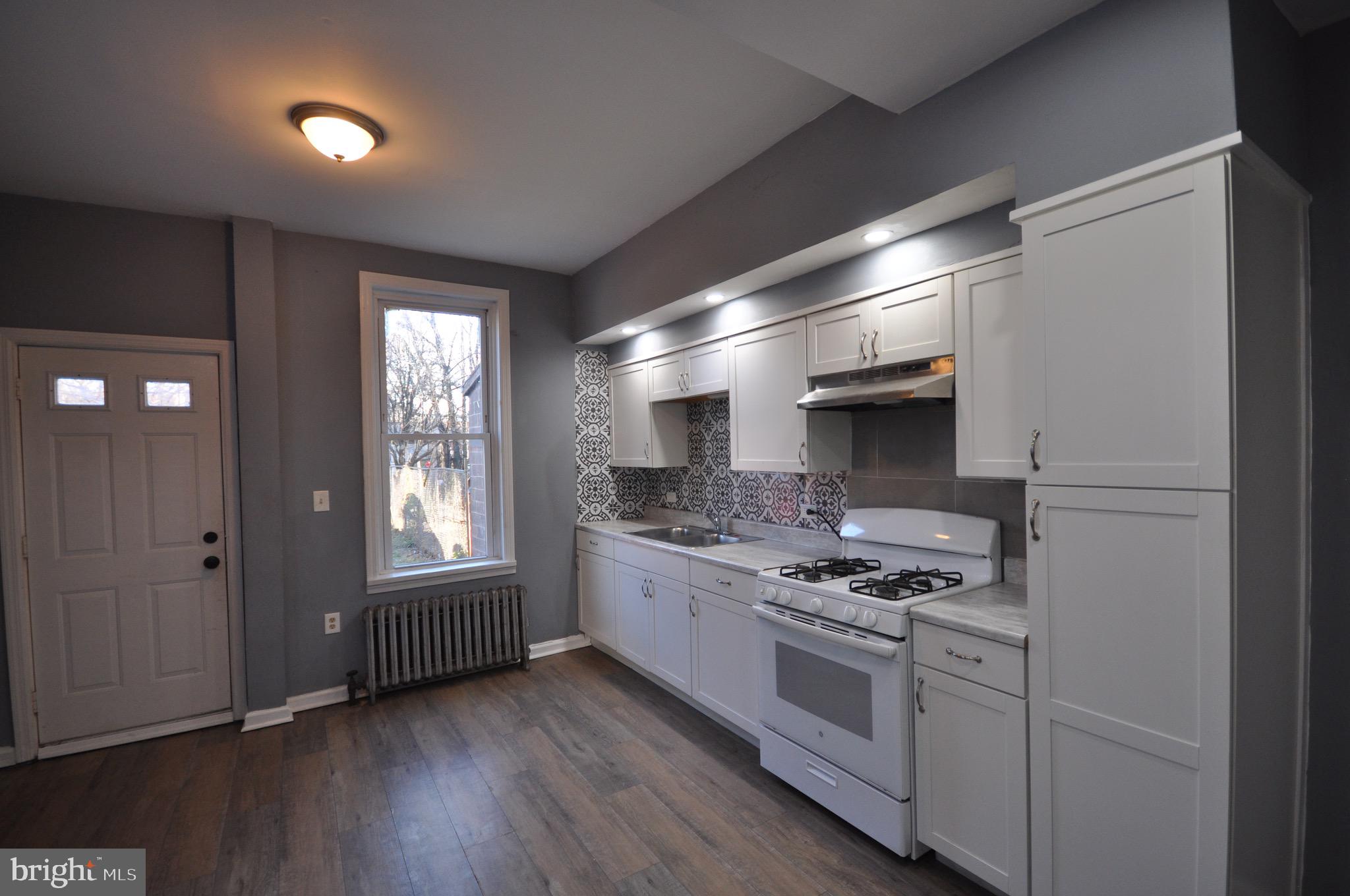 27 Tyler Street Trenton, NJ 08609 - Photo 7 of 27