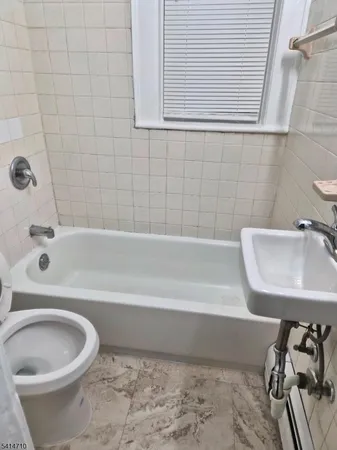 $1,425 | 75 Center Street, Unit 5, Clifton, NJ 07011