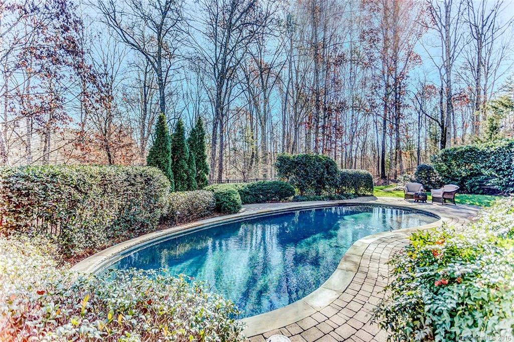 433 Hendon Row Fort Mill, SC 29715 - Photo 3 of 24 Gallery Image 3