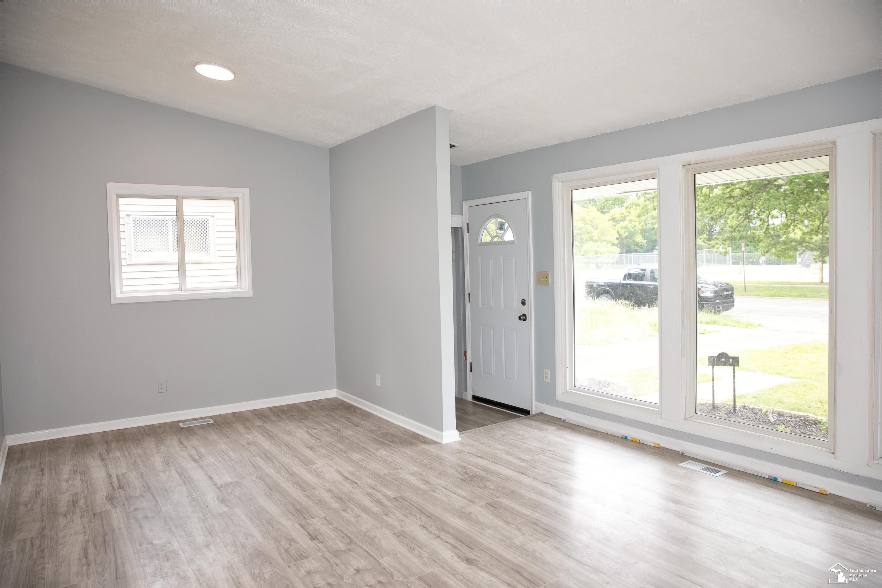 19278 Berg Road Detroit, MI 48219 - Photo 19 of 36 Gallery Image 19