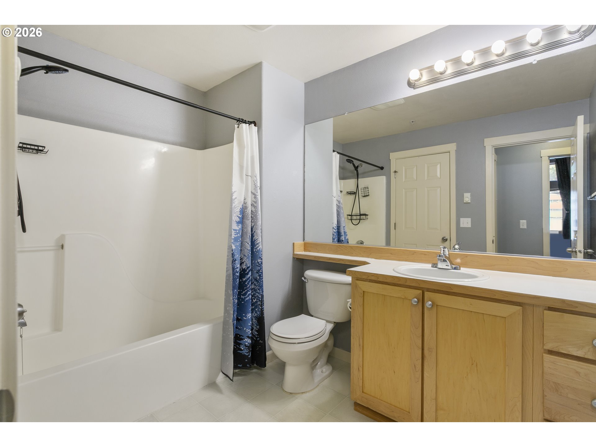 13682 Southwest Hall Boulevard, Unit 3 Portland, OR 97223 - Photo 15 of 29