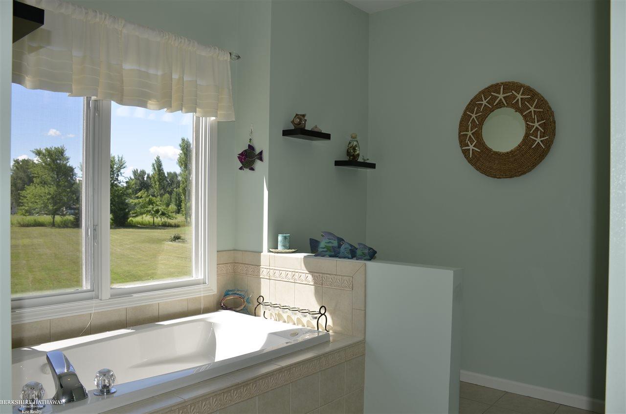 6364 Fox Ridge Almont, MI 48003 - Photo 26 of 38 31390303-26.JPG