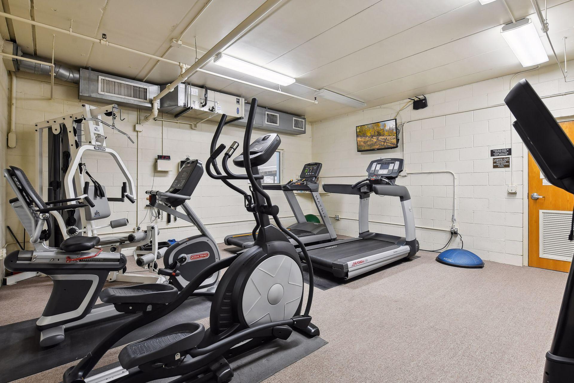 5501 Dewey Hill Road, Unit 140 Edina, MN 55439 - Photo 41 of 61