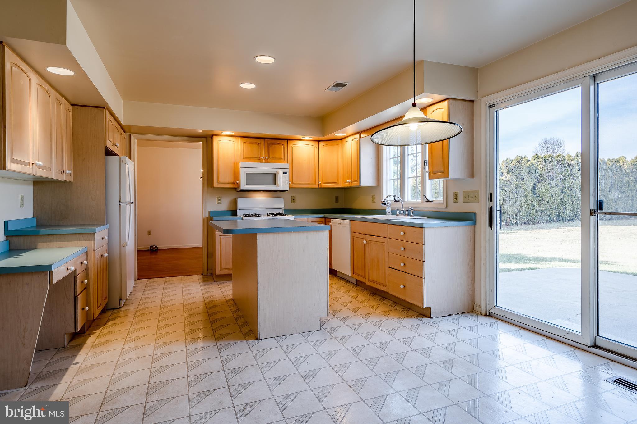 2500 Hillcrest Road Quakertown, PA 18951 - Photo 12 of 30 Gallery Image 12