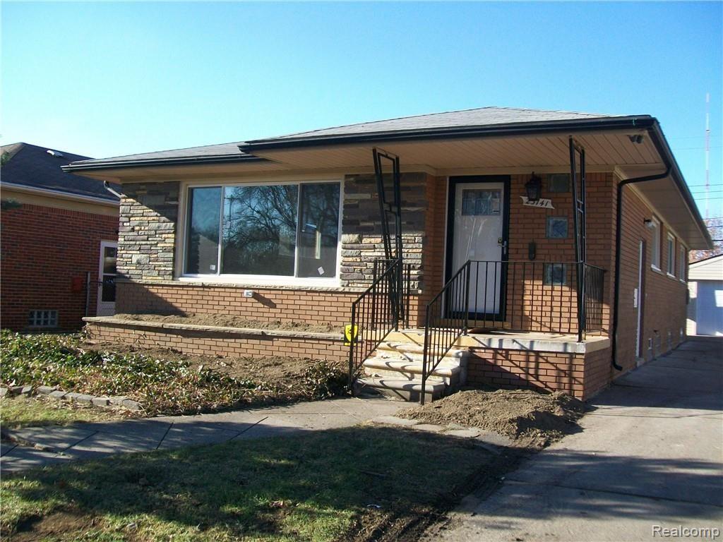 23141 Avon Road Oak Park, MI 48237 - Photo 1 of 14 1.JPG
