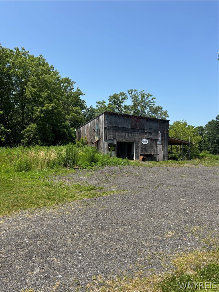 12114 Meahl Road Newstead, NY 14001 - Photo 30 of 36 Barn