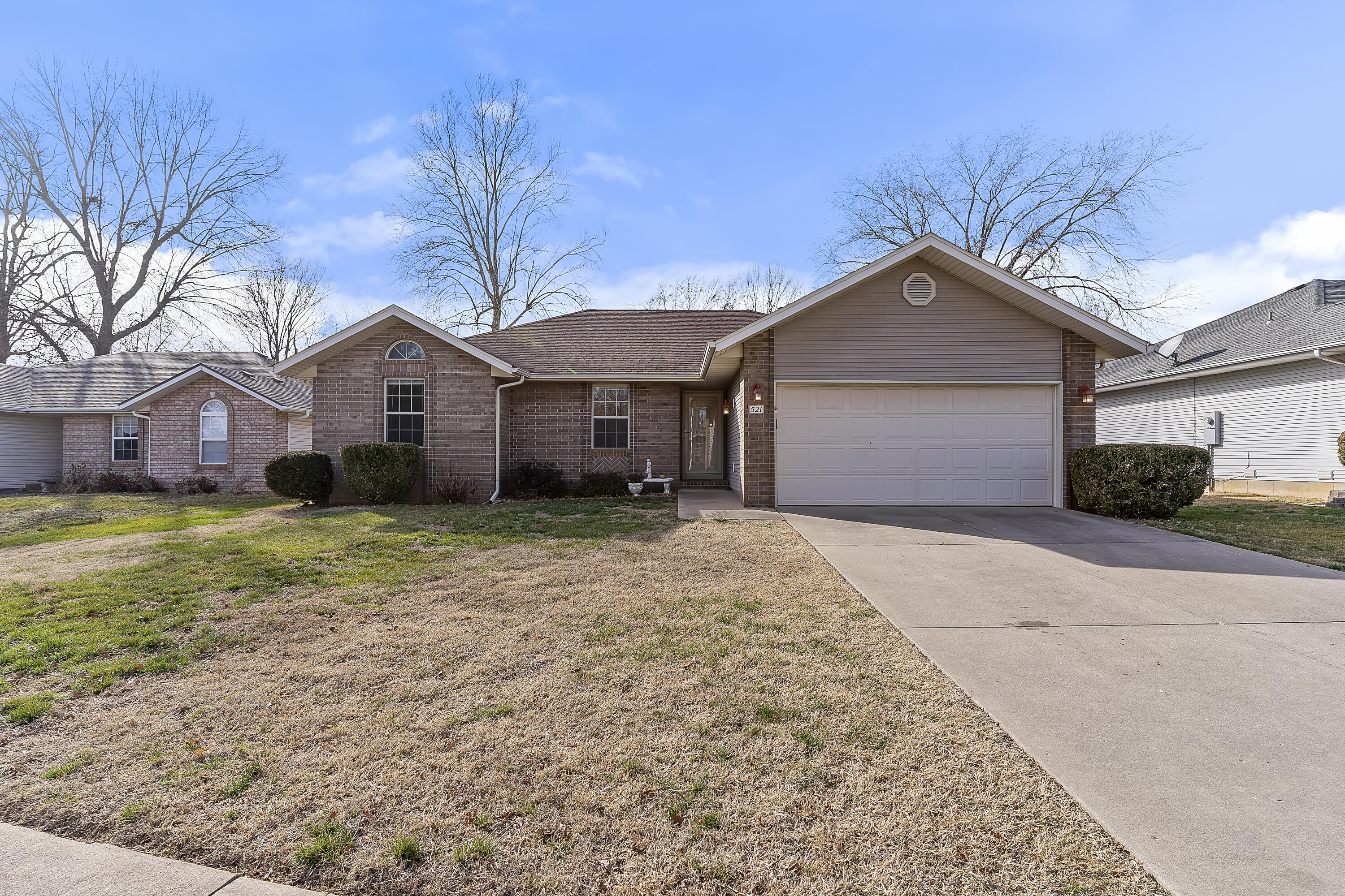 521 South Dexter Avenue Springfield, MO 65802 - Photo 1 of 1 521 S Dexter-1