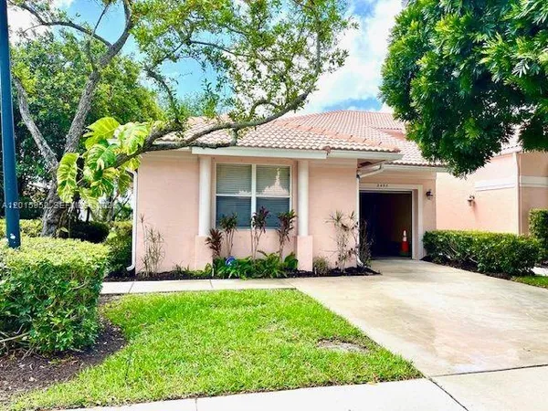 $2,975 | 2450 South Coral Trace Circle, Delray Beach, FL 33445