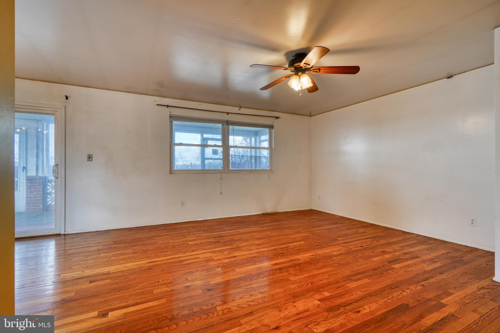 2312 Holyoke Road Rosedale, MD 21237 - Photo 11 of 39