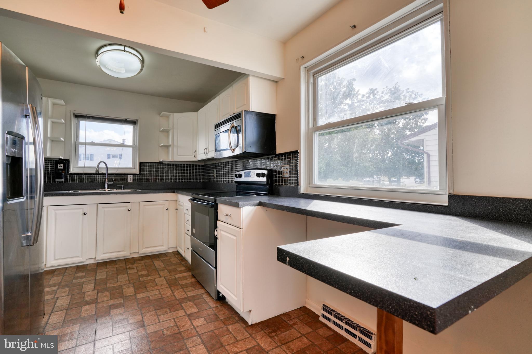 2312 Holyoke Road Rosedale, MD 21237 - Photo 14 of 39