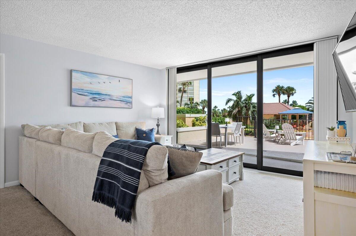 100 Ocean Trail Way, Unit 107 Jupiter, FL 33477 - Photo 10 of 34 Living Room