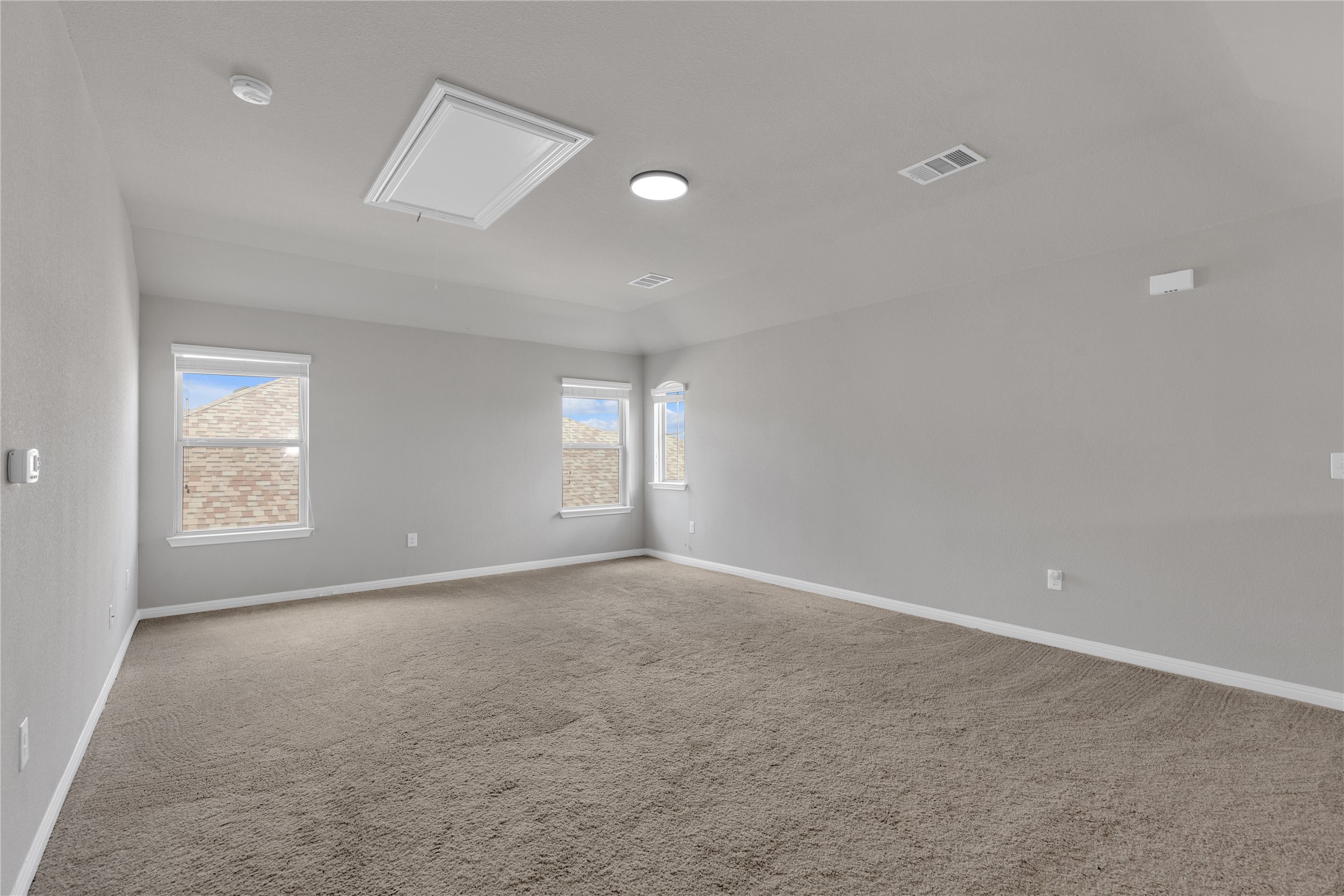 721 Schefer Street Leander, TX 78641 - Photo 28 of 38 an empty room with windows