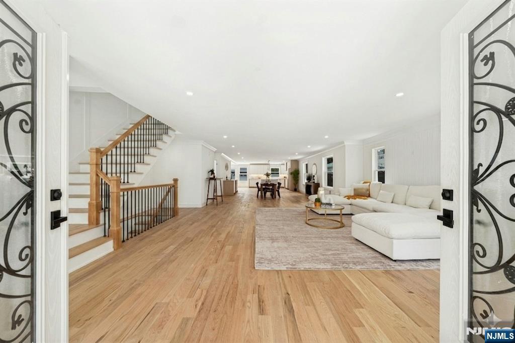 179 Washington Avenue Rutherford, NJ 07070 - Photo 4 of 50