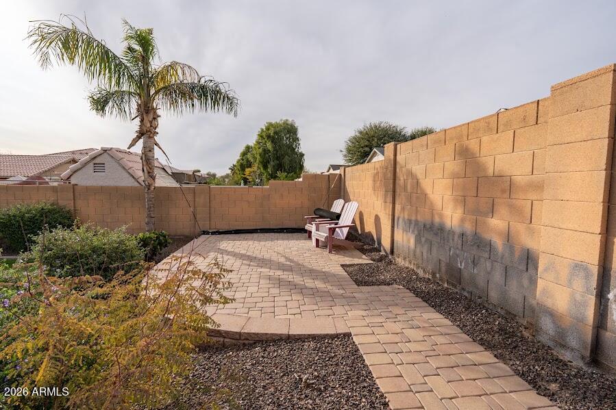 9644 West Hatcher Road Peoria, AZ 85345 - Photo 11 of 36 9644 Hatcher-37