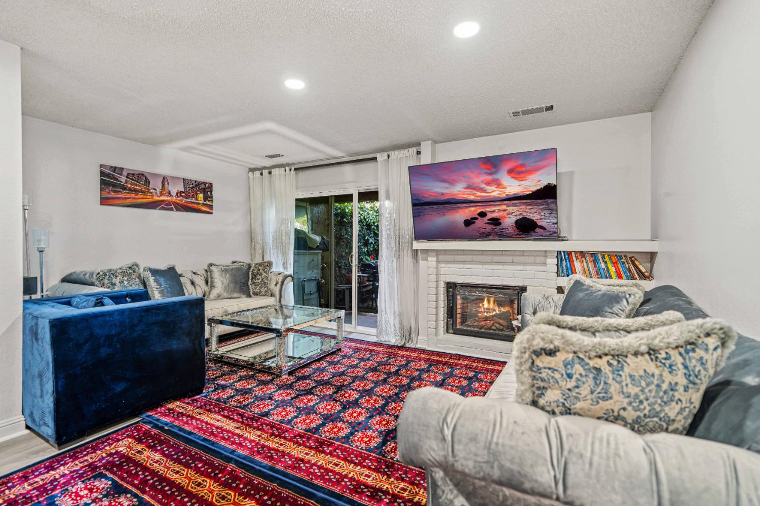 4009 Dale Road, Unit E Modesto, CA 95356 - Photo 7 of 26