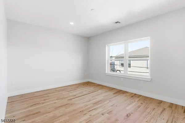 $2,900 | 34 Elizabeth Avenue, Unit 1, Newark, NJ 07108