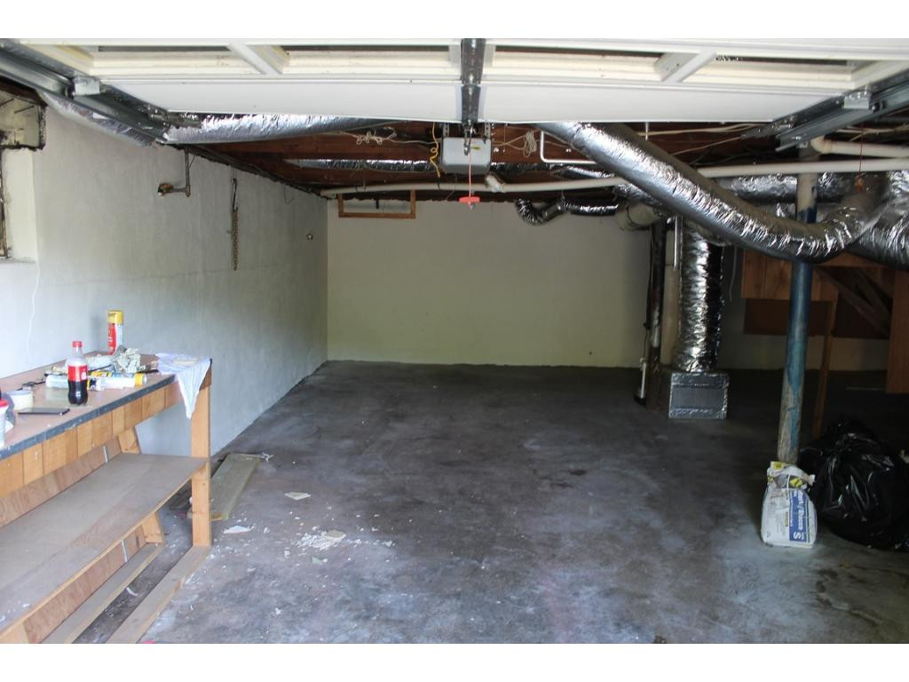 104 Crossway Road Bristol, VA 24201 - Photo 21 of 27 Photo 21