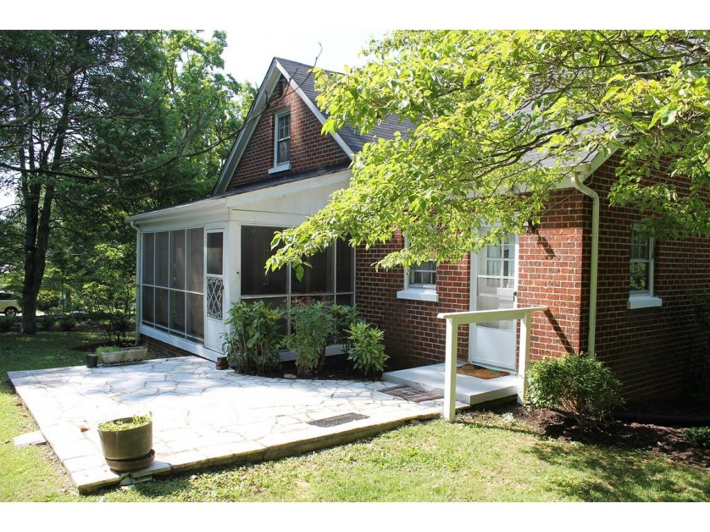 104 Crossway Road Bristol, VA 24201 - Photo 23 of 27 Photo 23