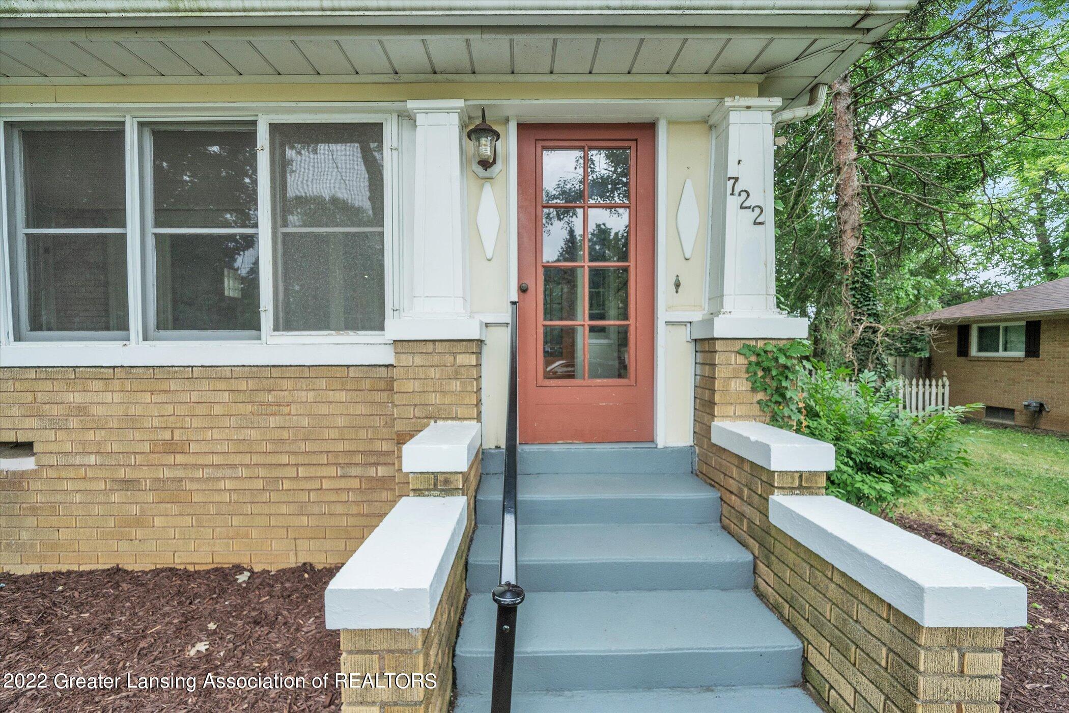 722 Robins Road Lansing, MI 48917 - Photo 4 of 40 Enry