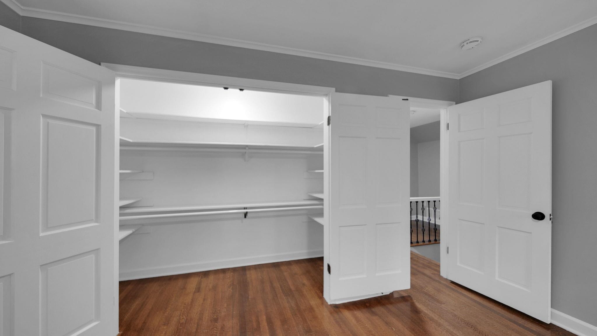 5256 Collingwood Road Memphis, TN 38117 - Photo 34 of 40 View of closet