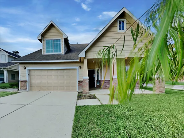 $1,925 | 1101 Shadow Glenn Drive, Conroe, TX 77301