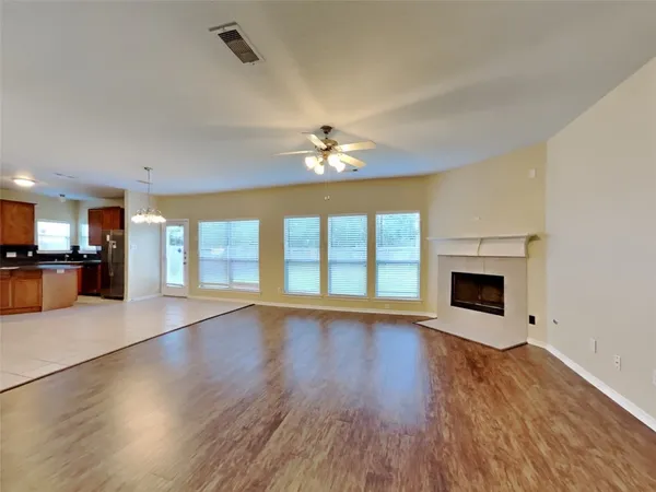 $1,895 | 1101 Shadow Glenn Drive, Conroe, TX 77301