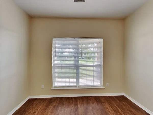 $1,895 | 1101 Shadow Glenn Drive, Conroe, TX 77301