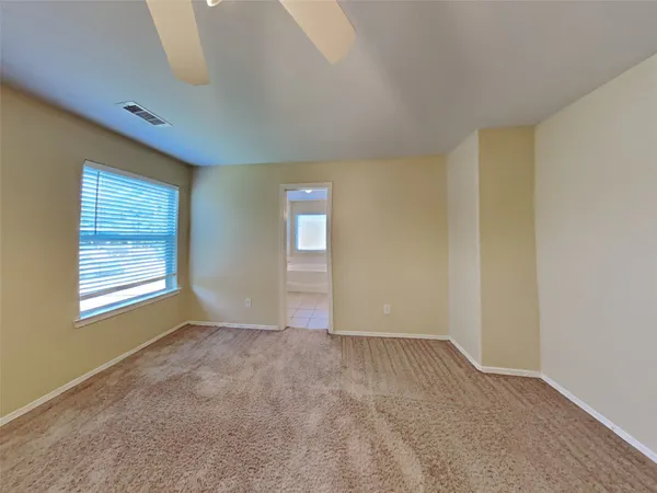 $1,925 | 1101 Shadow Glenn Drive, Conroe, TX 77301