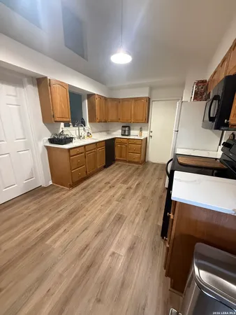 $2,350 | 7708 Brunning Court, Live Oak, TX 78233