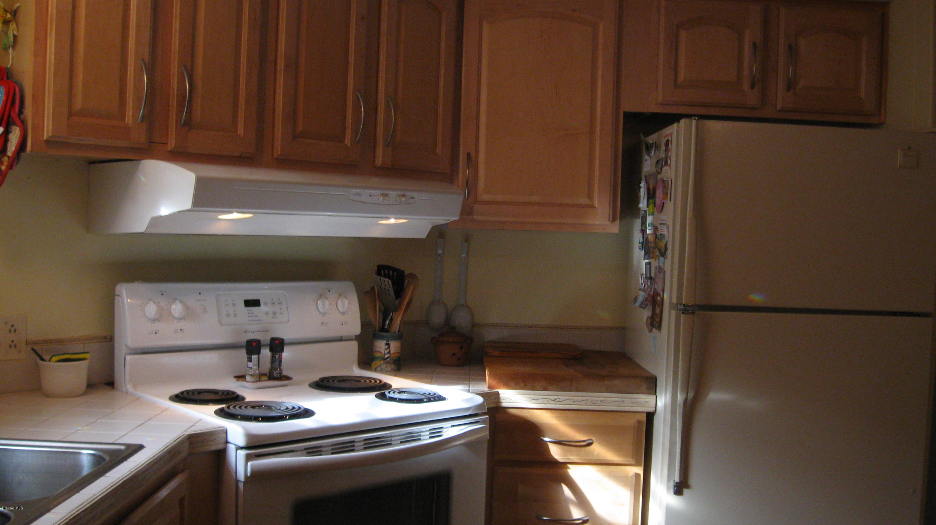 565 Baker Road Merritt Island, FL 32953 - Photo 14 of 21 Kitchen