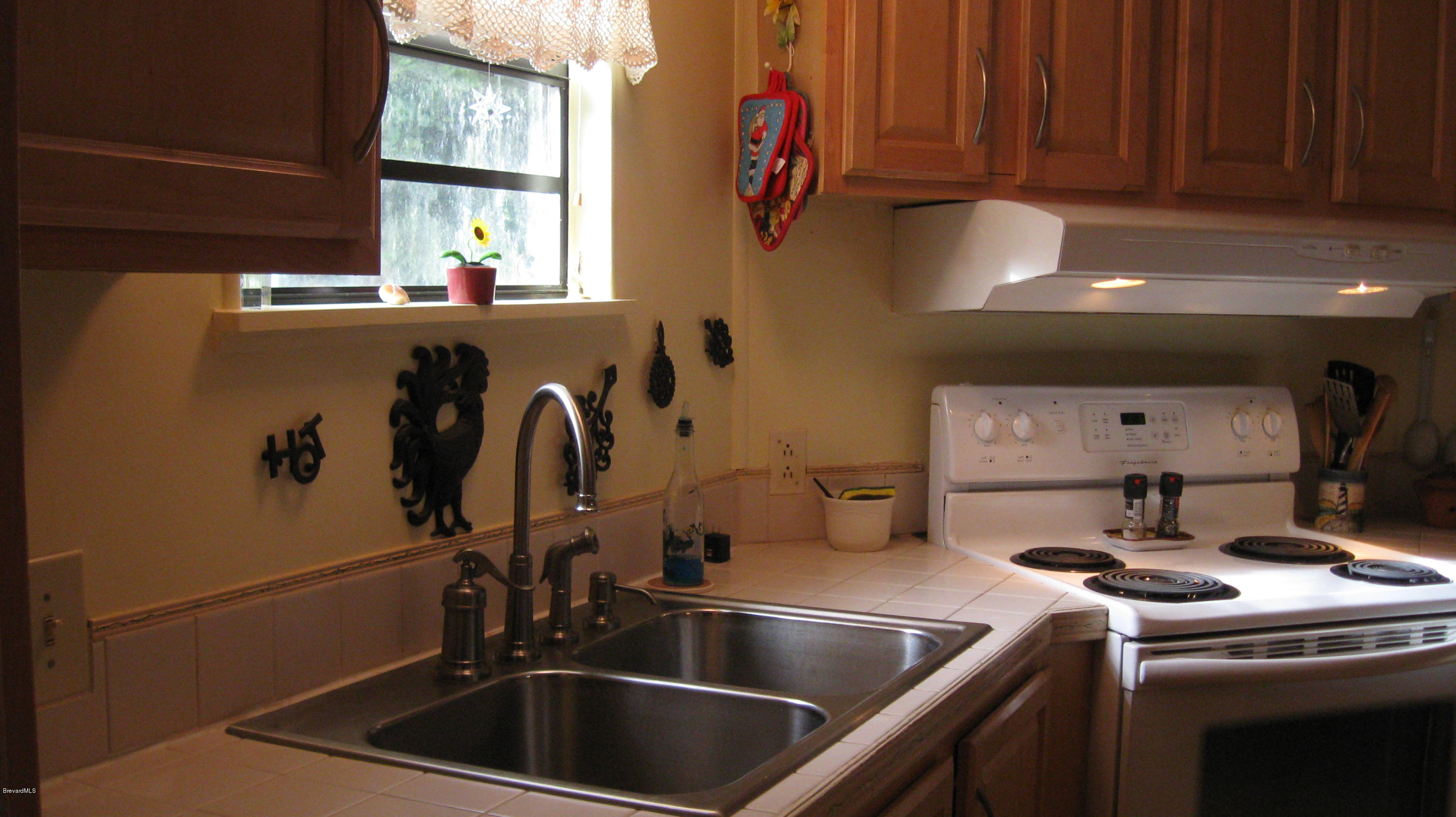 565 Baker Road Merritt Island, FL 32953 - Photo 15 of 21 Kitchen