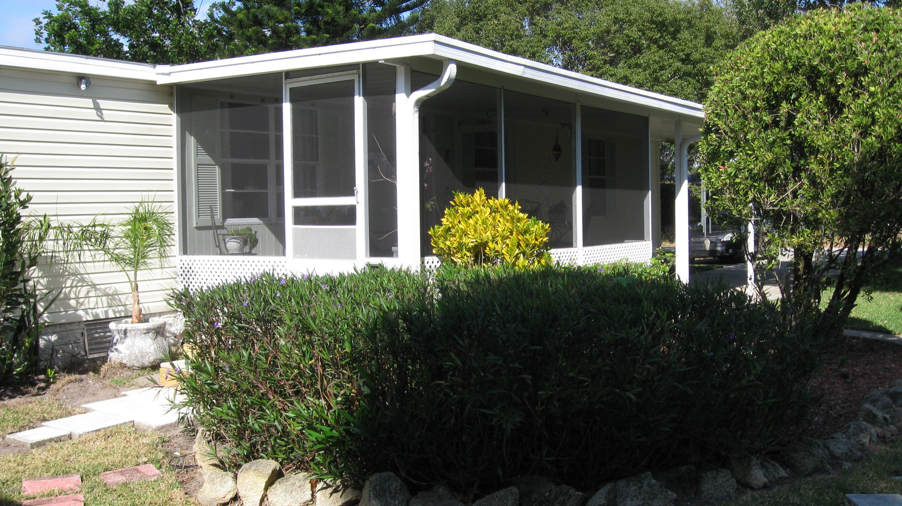 565 Baker Road Merritt Island, FL 32953 - Photo 4 of 21 Side view of front porch