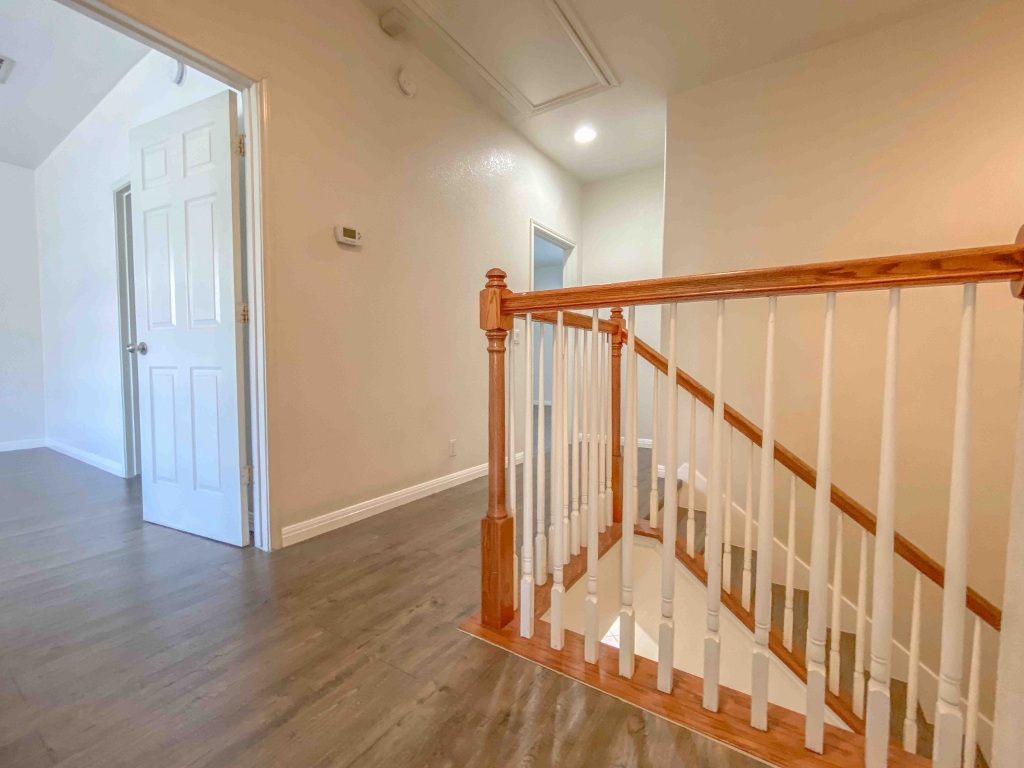 609 West 37th Street Austin, TX 78705 - Photo 16 of 38 a view of an entryway with wooden floor