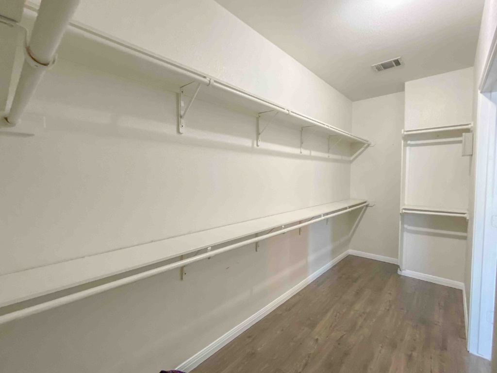 609 West 37th Street Austin, TX 78705 - Photo 22 of 38 a view of an empty walk in closet