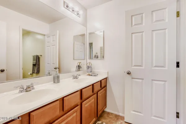 $669,900 | 874 East Furness Drive, Gilbert, AZ 85297