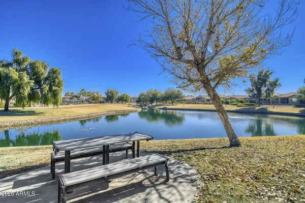 $669,900 | 874 East Furness Drive, Gilbert, AZ 85297