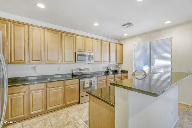 $719,000 | 874 East Furness Drive, Gilbert, AZ 85297