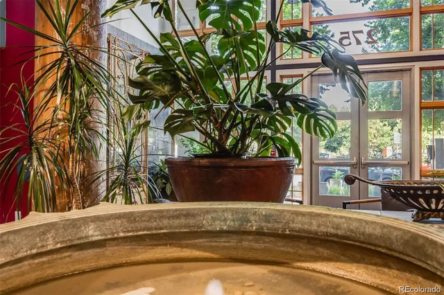 $1,800 | 275 South Harrison Street, Unit 402, Denver, CO 80209