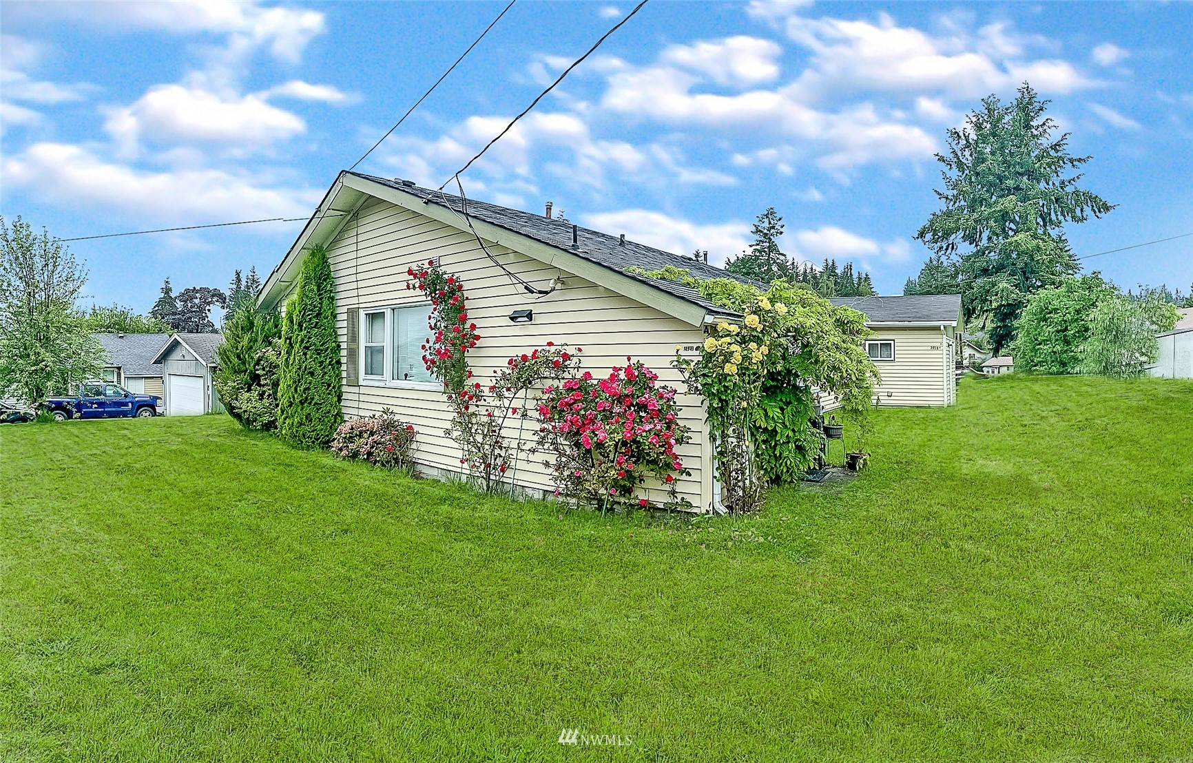2721 Maple Street Bremerton, WA 98310 - Photo 6 of 40 Gallery Image 6