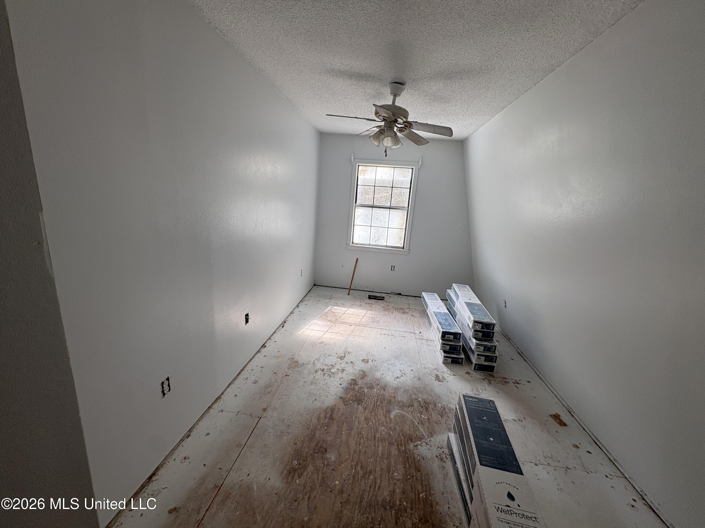 2417 Robertsdale Road Gautier, MS 39553 - Photo 13 of 15 IMG_4344