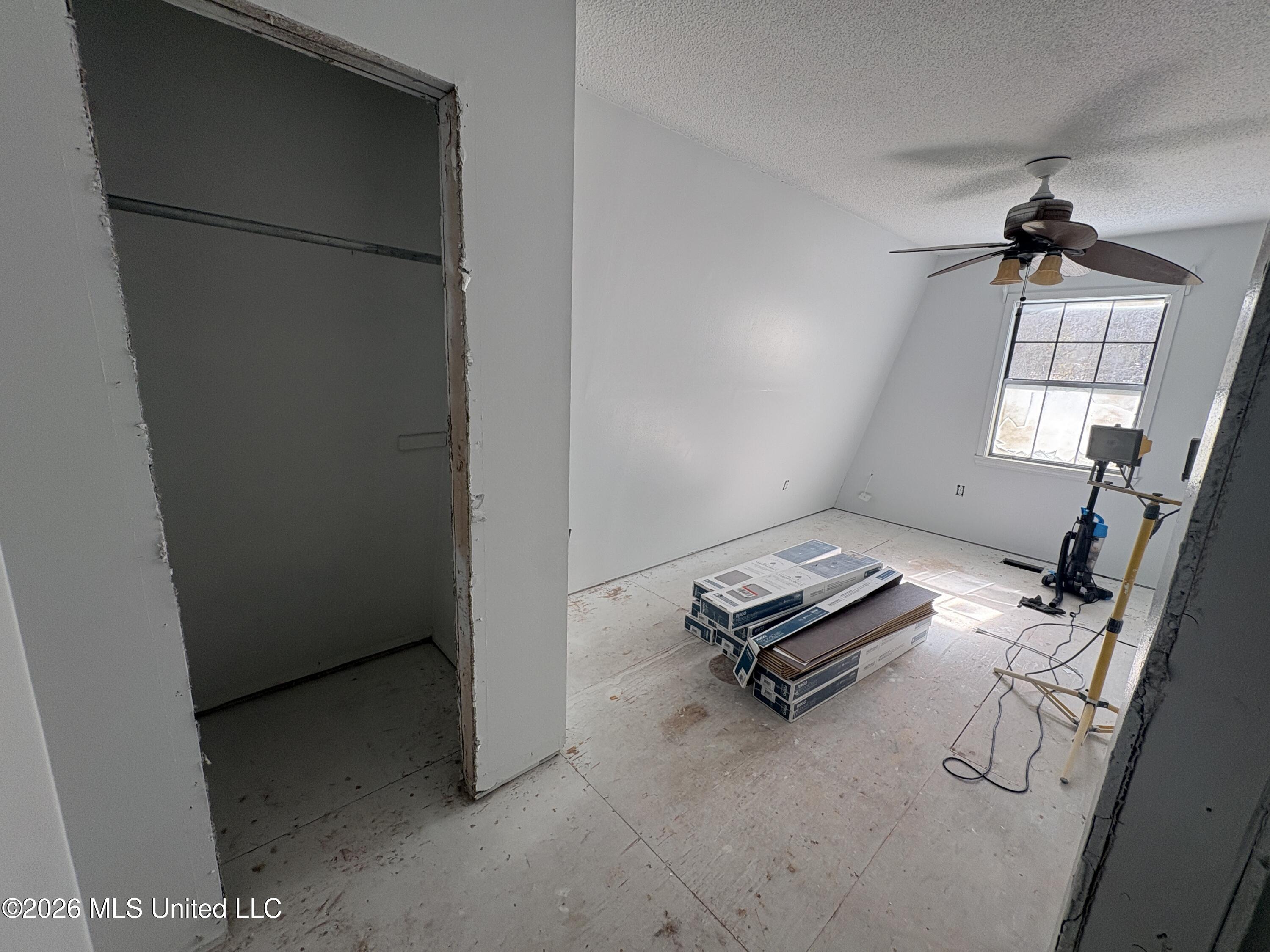 2417 Robertsdale Road Gautier, MS 39553 - Photo 6 of 15 IMG_4345