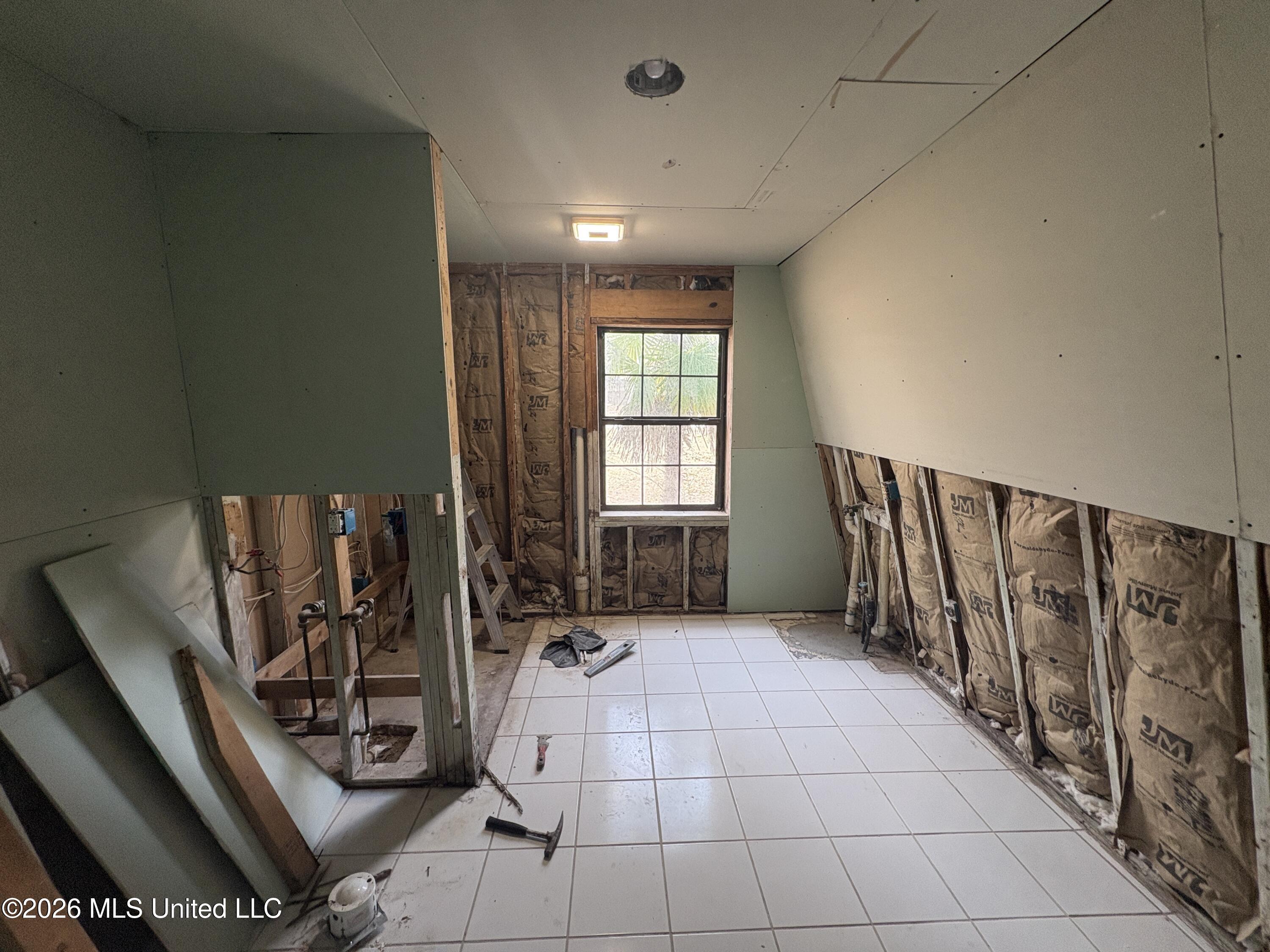 2417 Robertsdale Road Gautier, MS 39553 - Photo 8 of 15 IMG_4347