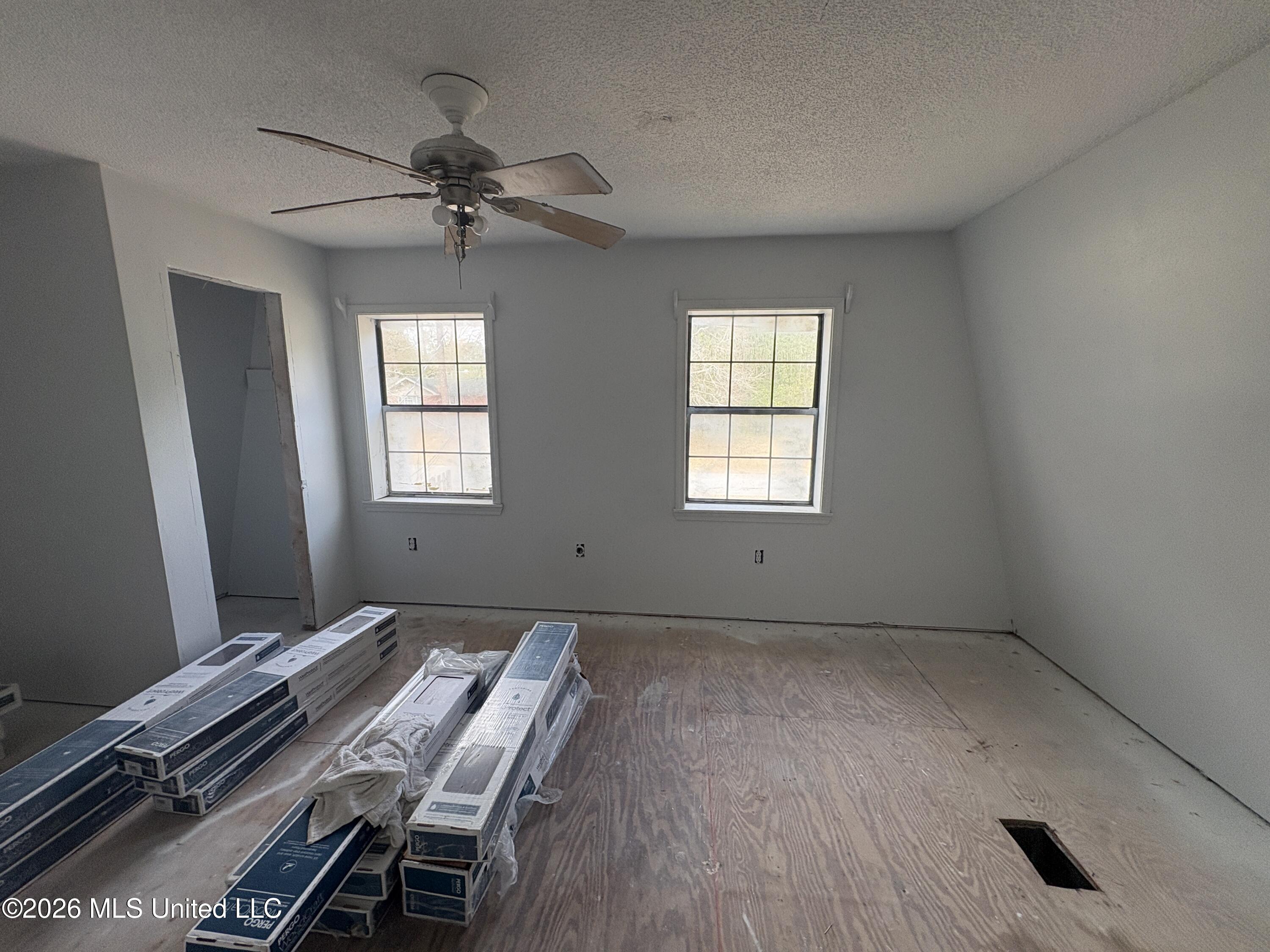 2417 Robertsdale Road Gautier, MS 39553 - Photo 10 of 15 IMG_4341