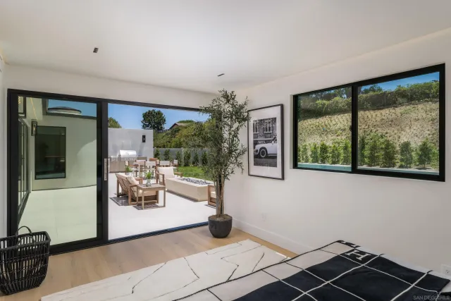 $3,025,000 | 5826 Soledad Mountain Road, La Jolla, CA 92037