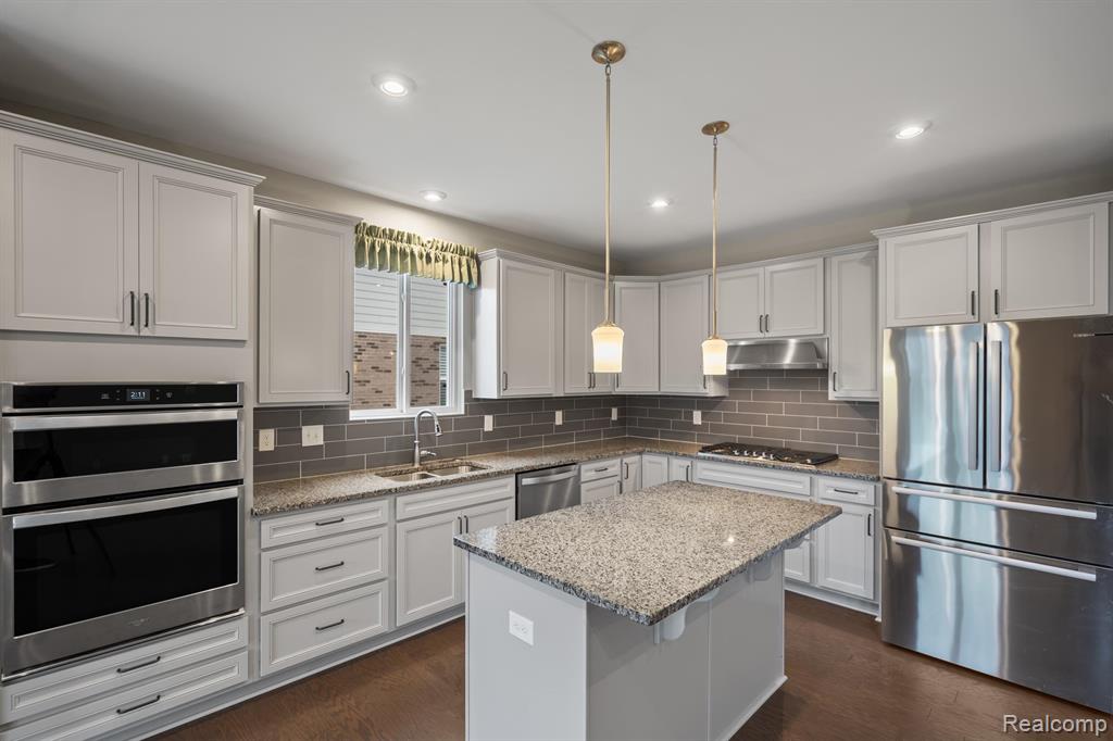 48672 Rockview Road Novi, MI 48374 - Photo 4 of 23