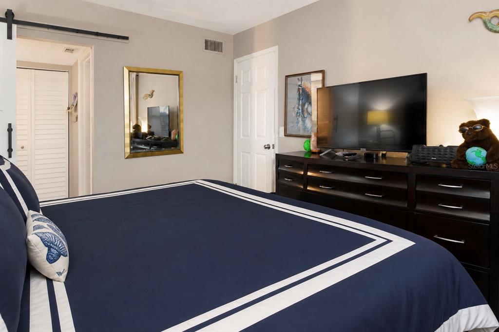 9700 Starkey Road, Unit 325 Seminole, FL 33777 - Photo 18 of 36 Gallery Image 18