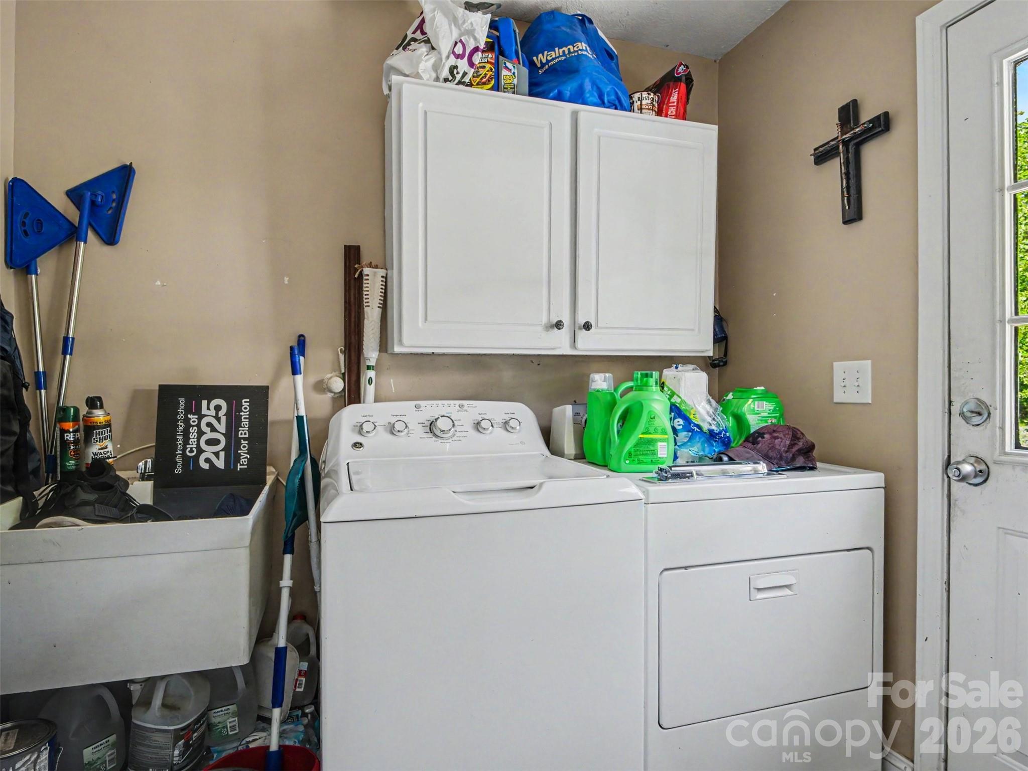 539 Brawley Road Cleveland, NC 27013 - Photo 26 of 41 a utility room with dryer and washer