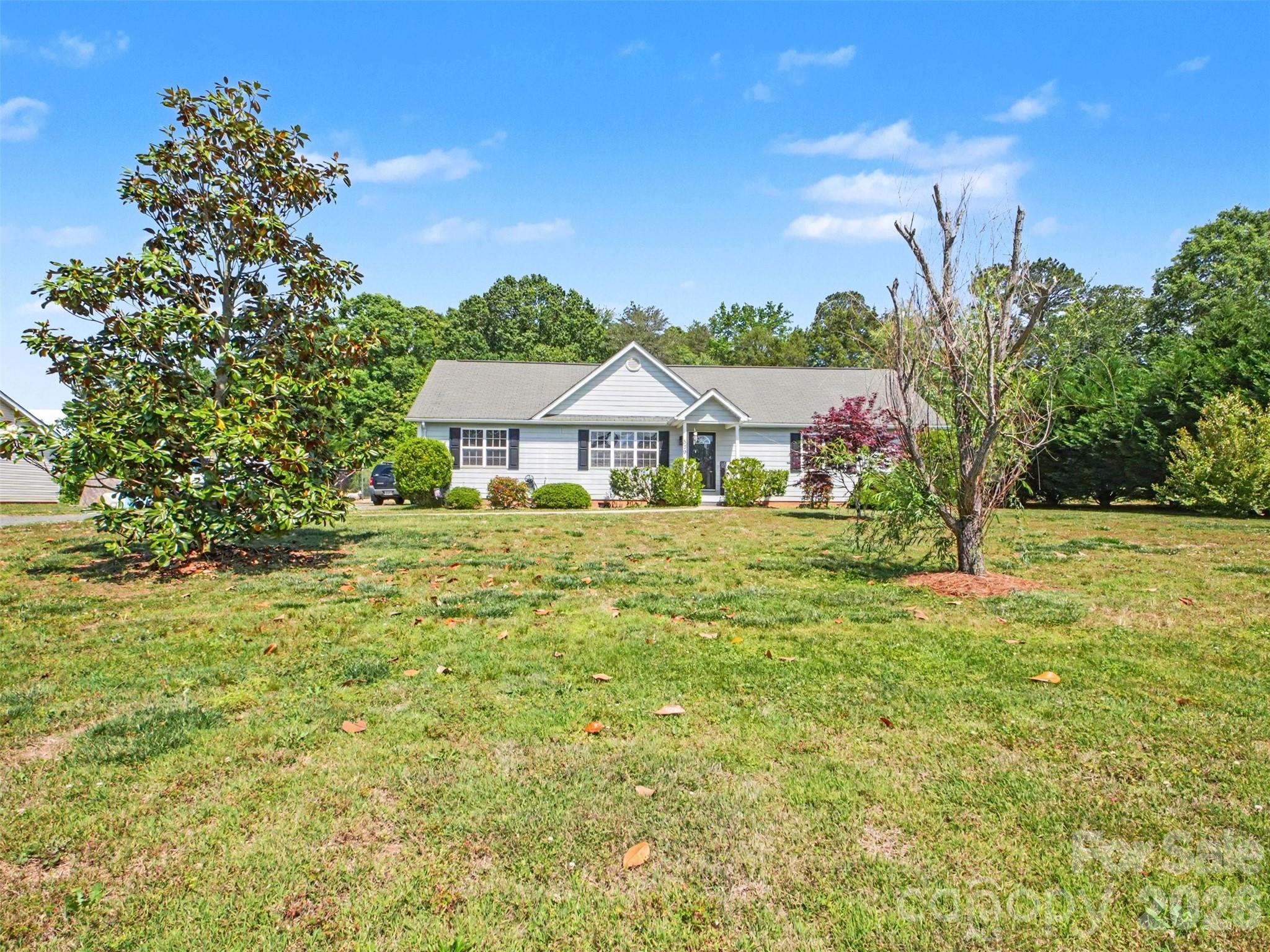 539 Brawley Road Cleveland, NC 27013 - Photo 36 of 41 a front view of a house with garden